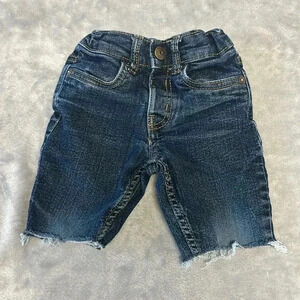 OshKosh B'gosh - denim pull on gender neutral  shorts. Size 3T